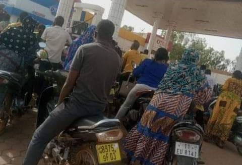 Burkina Faso : Pour manque d’essence et gazoil, de nombreuses stations fermées