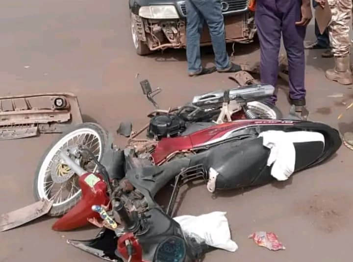 Burkina Faso : Le ministre Mahamadou Sana appelle au « port systématique du casque »