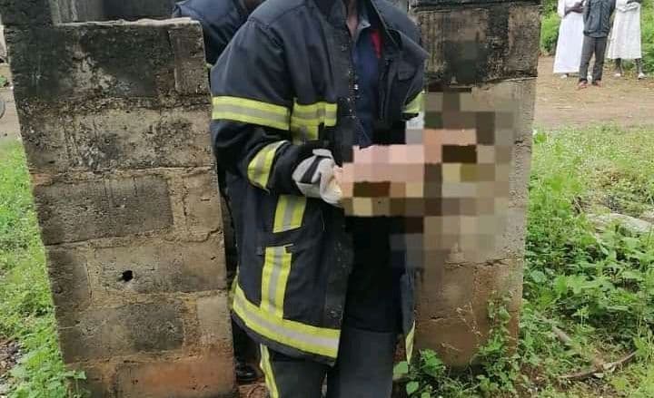 Côte d'Ivoire : Bouaké, jeté dans une fausse septique, un bébé repêché vivant par les sapeurs pompiers