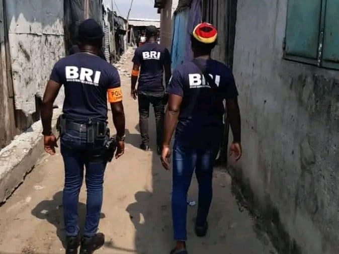 Côte d'Ivoire : DJ Congélateur mis aux arrêts après l'épisode du bisou