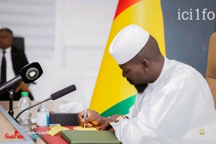 Guinée : Plus de 5 000 fonctionnaires radiés de la Fonction publique pour « abandon de poste »