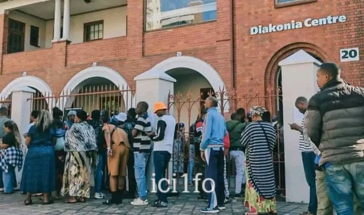 Afrique du Sud : Pretoria réclame 292 millions de rands aux pays d’origine des migrants rapatriés