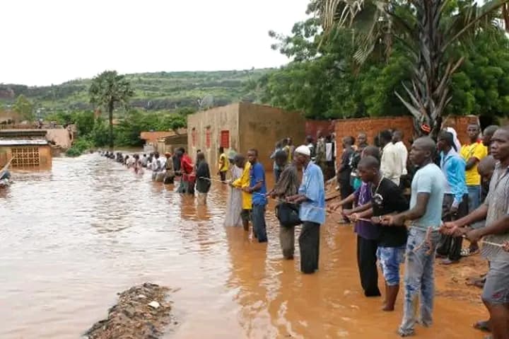 Mali : 15 morts et plus de 10 000 sinistrés après des inondations