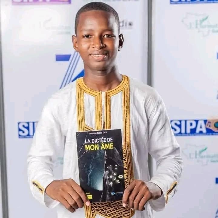 Guinée : À 18 ans, Amadou Saada Tall met à la disposition du public un livre intitulé” la Dictée de mon Âme”