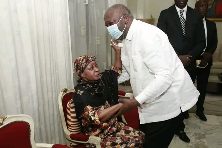 Côte d'Ivoire : Décès de Bédié, Laurent Gbagbo console Henriette Konan Bédié