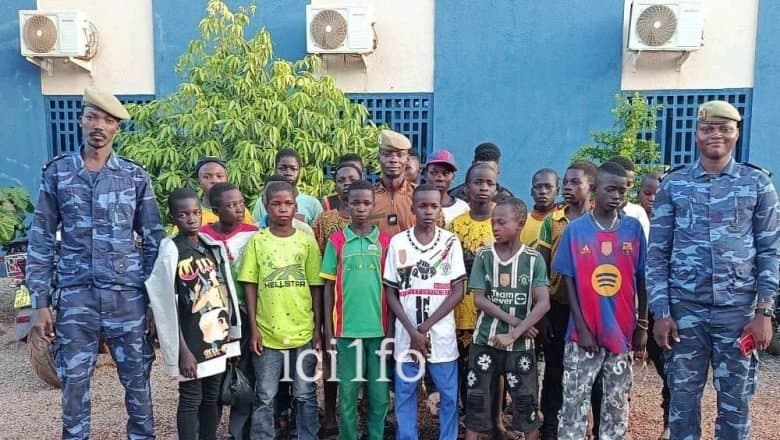 Burkina Faso : Mogtédo, 23 enfants en partance sur des sites d’orpaillage clandestins interpellés