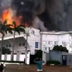 Nigéria : L’Église Ambassadeurs du Christ à Lagos consumée par un incendie