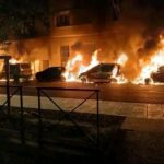 France : Un commissariat attaqué, plusieurs véhicules incendiés