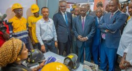 Facebook_creation_145930372